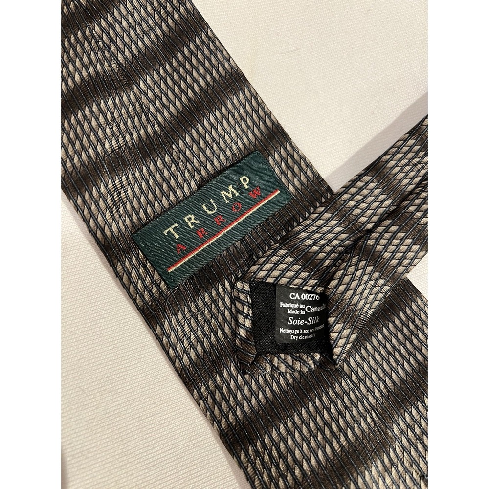 Arrow Trump	Vintage Geometric Stripe Print	100% Silk	Tie Necktie